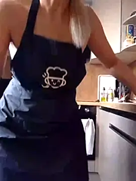 Snapshot of KissMiSveet chatting on March 16, 2026, 7:56 am KissMiSveet online show from March 16, 2026, 7:56 am