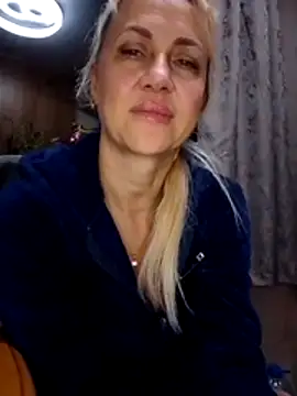 Snapshot of KissMiSveet chatting on December 4, 2025, 6:51 pm KissMiSveet online show from December 4, 2025, 6:51 pm