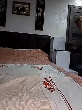 Snapshot of KissMiSveet chatting on October 24, 2025, 6:12 am KissMiSveet online show from October 24, 2025, 6:12 am