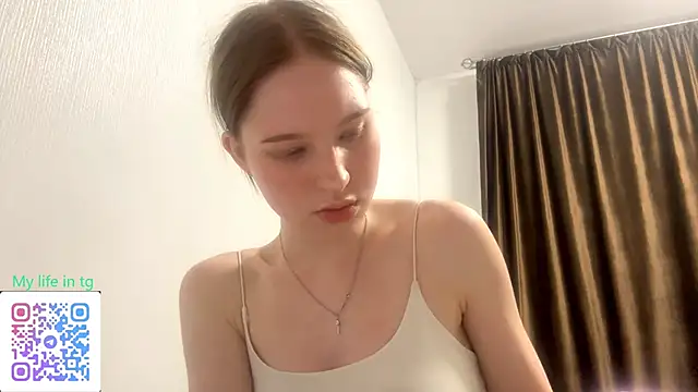 GwenFay online show from September 30, 2025, 3:18 pm