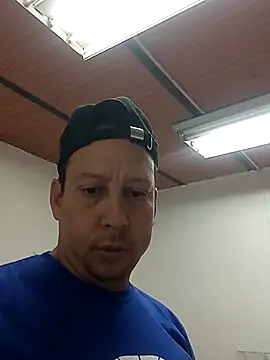 ParejahotCY online show from February 21, 2026, 6:21 pm