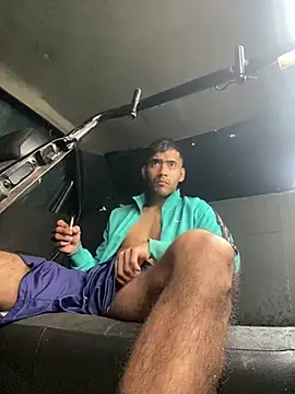 Snapshot of Emabracamonte95 chatting on August 1, 2026, 1:20 pm Emabracamonte95 online show from August 1, 2026, 1:20 pm