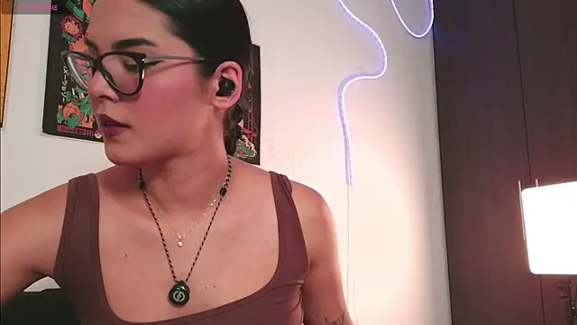 Snapshot of Aurorabeck_ chatting on March 21, 2026, 1:40 am Aurorabeck online show from March 21, 2026, 1:40 am