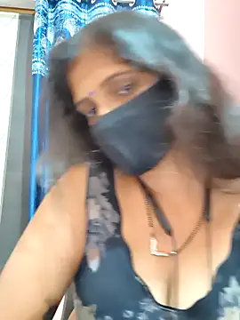 Sonalihot  online show from October 19, 2025, 4:43 pm