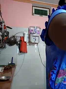 Sonalihot  online show from September 19, 2025, 4:38 am