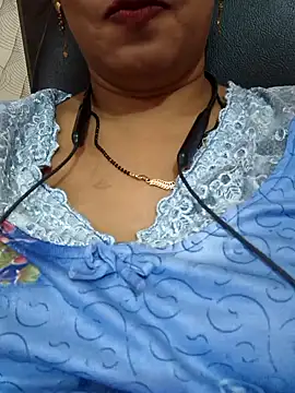 Sonalihot  online show from September 30, 2025, 8:04 pm