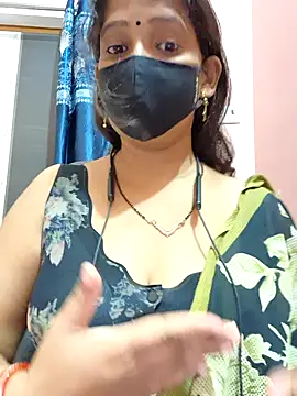 Sonalihot  online show from October 6, 2025, 5:35 pm