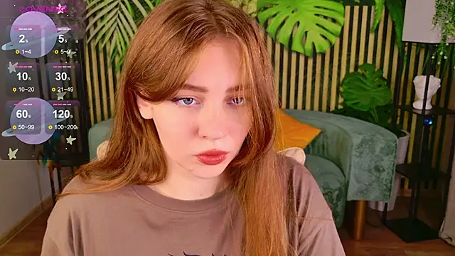 Moon  Bunny online show from October 10, 2025, 3:46 pm