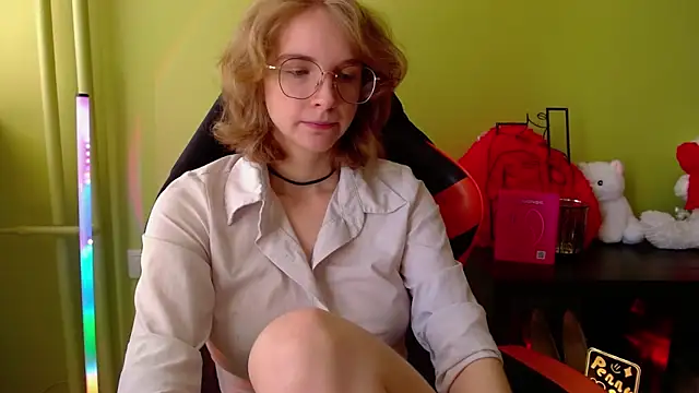 juicyPenny online show from June 17, 2026, 9:30 am
