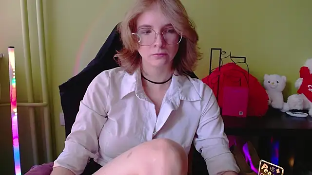 juicyPenny online show from June 10, 2026, 12:39 pm