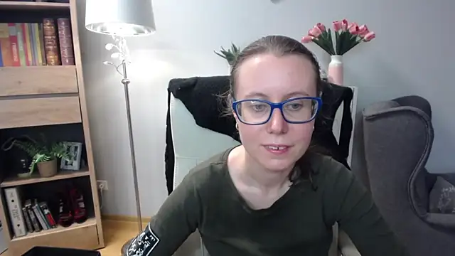 Snapshot of sweetxLizzy chatting on March 18, 2026, 5:32 am sweetxLizzy online show from March 18, 2026, 5:32 am