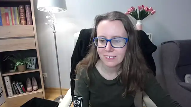 Snapshot of sweetxLizzy chatting on February 27, 2026, 5:29 am sweetxLizzy online show from February 27, 2026, 5:29 am