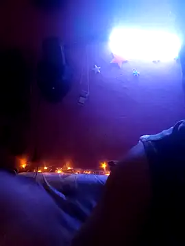 Snapshot of RandalHot chatting on November 18, 2025, 8:34 pm RandalHot online show from November 18, 2025, 8:34 pm