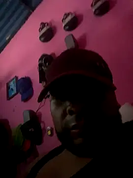 Snapshot of RandalHot chatting on October 24, 2025, 8:52 pm RandalHot online show from October 24, 2025, 8:52 pm