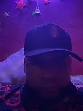 Snapshot of RandalHot chatting on October 19, 2025, 1:03 pm RandalHot online show from October 19, 2025, 1:03 pm