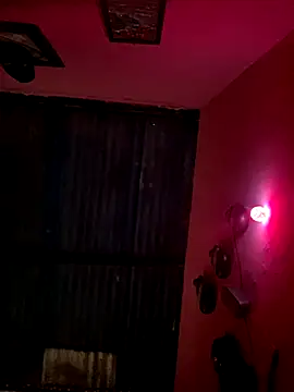 Snapshot of RandalHot chatting on October 27, 2025, 11:16 pm RandalHot online show from October 27, 2025, 11:16 pm