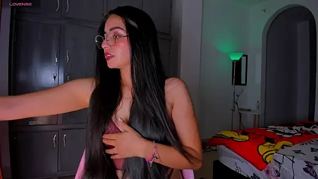 latingabby online show from October 8, 2025, 10:43 pm