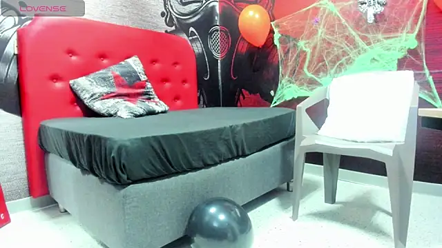 Snapshot of Damian_Shakur chatting on October 21, 2025, 11:31 am Damian Shakur online show from October 21, 2025, 11:31 am