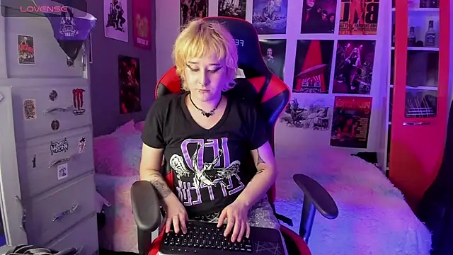 mistresscrowley666 online show from January 6, 2026, 1:20 am