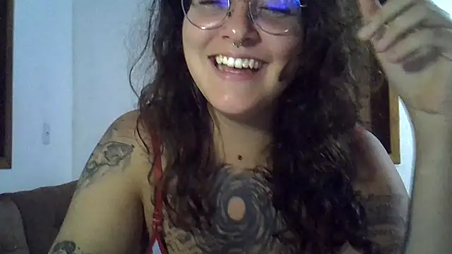 Snapshot of Blue_Liz chatting on May 5, 2026, 8:56 pm Blue Liz online show from May 5, 2026, 8:56 pm