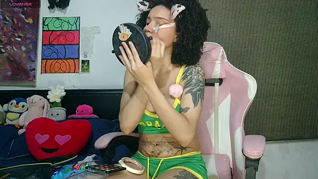 Snapshot of bettyboo2801 chatting on July 16, 2026, 4:42 am bettyboo2801 online show from July 16, 2026, 4:42 am