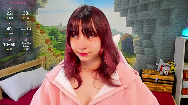 Snapshot of ClaraParks chatting on November 28, 2025, 7:03 pm ClaraParks online show from November 28, 2025, 7:03 pm