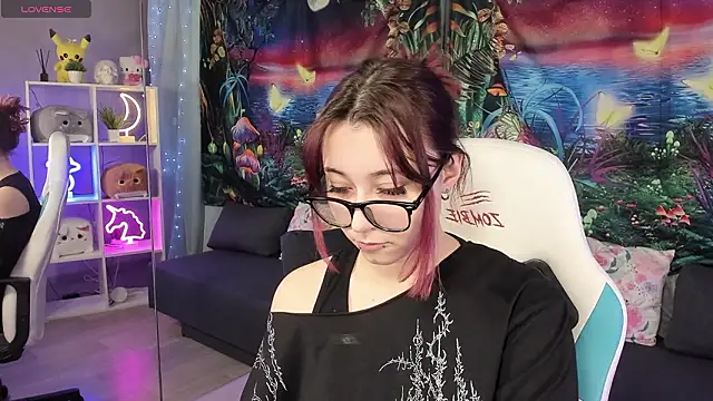 Snapshot of ClaraParks chatting on March 3, 2026, 6:59 pm ClaraParks online show from March 3, 2026, 6:59 pm