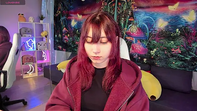 Snapshot of ClaraParks chatting on November 3, 2025, 6:22 pm ClaraParks online show from November 3, 2025, 6:22 pm