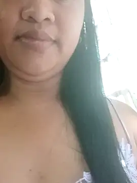 hotolivia34 online show from October 25, 2025, 12:10 am