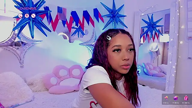 Snapshot of _Zahara_ chatting on July 15, 2026, 12:17 am Zahara online show from July 15, 2026, 12:17 am