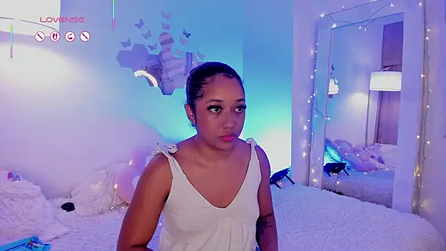 Snapshot of _Zahara_ chatting on July 23, 2026, 11:11 pm Zahara online show from July 23, 2026, 11:11 pm