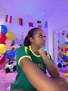 Snapshot of _Zahara_ chatting on June 16, 2026, 10:54 pm Zahara online show from June 16, 2026, 10:54 pm