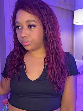 Snapshot of _Zahara_ chatting on June 14, 2026, 2:24 am Zahara online show from June 14, 2026, 2:24 am
