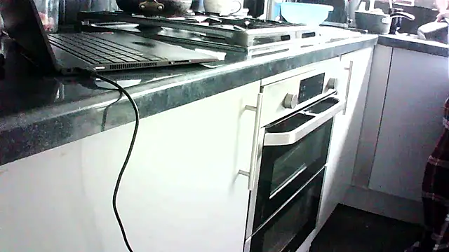 cockheart122 online show from December 17, 2025, 1:38 pm