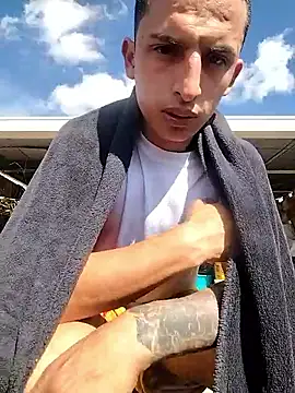 Snapshot of Dani22cmhot chatting on January 11, 2026, 2:13 pm Dani22cmhot online show from January 11, 2026, 2:13 pm