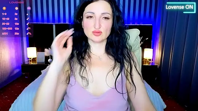 MissRossi online show from November 6, 2025, 8:13 pm