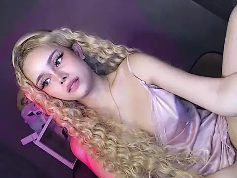 Snapshot of coffe_cat28 chatting on July 25, 2026, 4:53 am coffe cat28 online show from July 25, 2026, 4:53 am