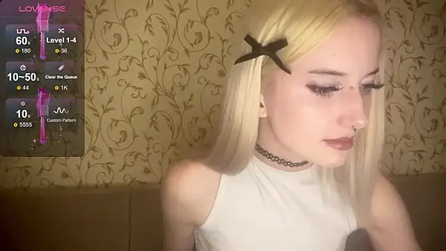 Snapshot of kittywithu chatting on October 21, 2025, 5:23 pm kittywithu online show from October 21, 2025, 5:23 pm