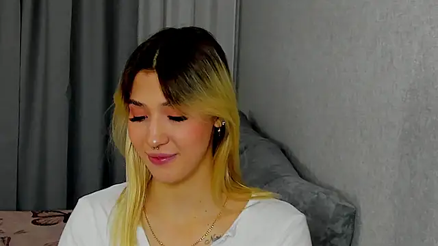 Bella svon online show from September 21, 2025, 1:16 pm