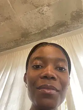 prettydollyy online show from March 3, 2026, 8:10 am