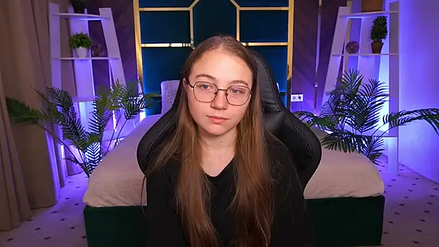 Snapshot of ArrinaWairr chatting on October 28, 2025, 8:46 am ArrinaWairr online show from October 28, 2025, 8:46 am