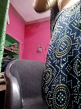 Snapshot of Cutreet chatting on September 8, 2025, 4:17 pm Cutreet online show from September 8, 2025, 4:17 pm