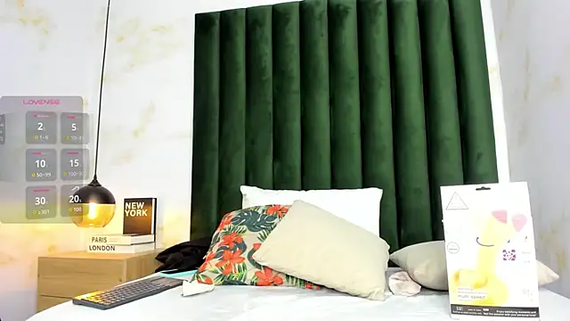 Snapshot of Jim_twink chatting on November 13, 2025, 7:18 pm Jim twink online show from November 13, 2025, 7:18 pm