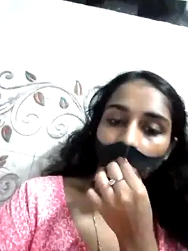 Zoya G online show from October 1, 2025, 10:30 am