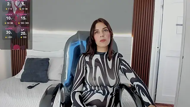 Emmy Meadows online show from November 5, 2025, 7:28 pm