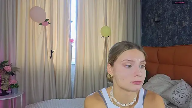 SoftBliss online show from September 19, 2025, 6:50 am