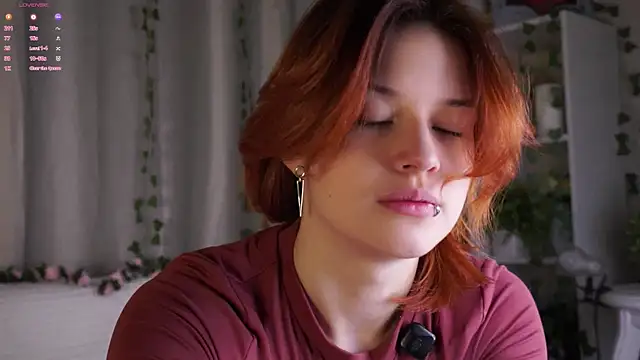 BlytheBenny online show from December 16, 2025, 12:04 am