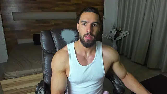 Snapshot of IvanHydee chatting on July 18, 2026, 4:32 am IvanHydee online show from July 18, 2026, 4:32 am