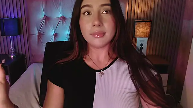 Snapshot of Bonnali_lune chatting on October 28, 2025, 10:20 pm Bonnali lune online show from October 28, 2025, 10:20 pm