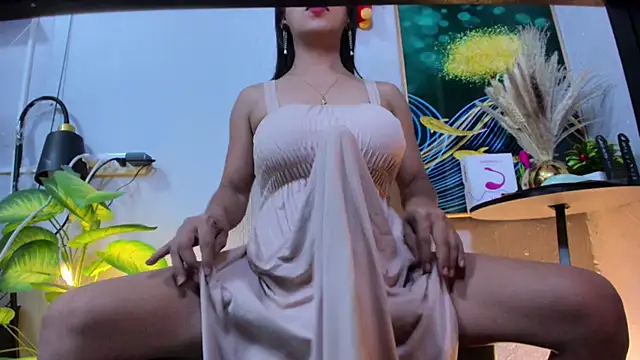 Snapshot of LatinaCOCKSlayer_xx chatting on July 19, 2026, 6:00 am LatinaCOCKSlayer xx online show from July 19, 2026, 6:00 am